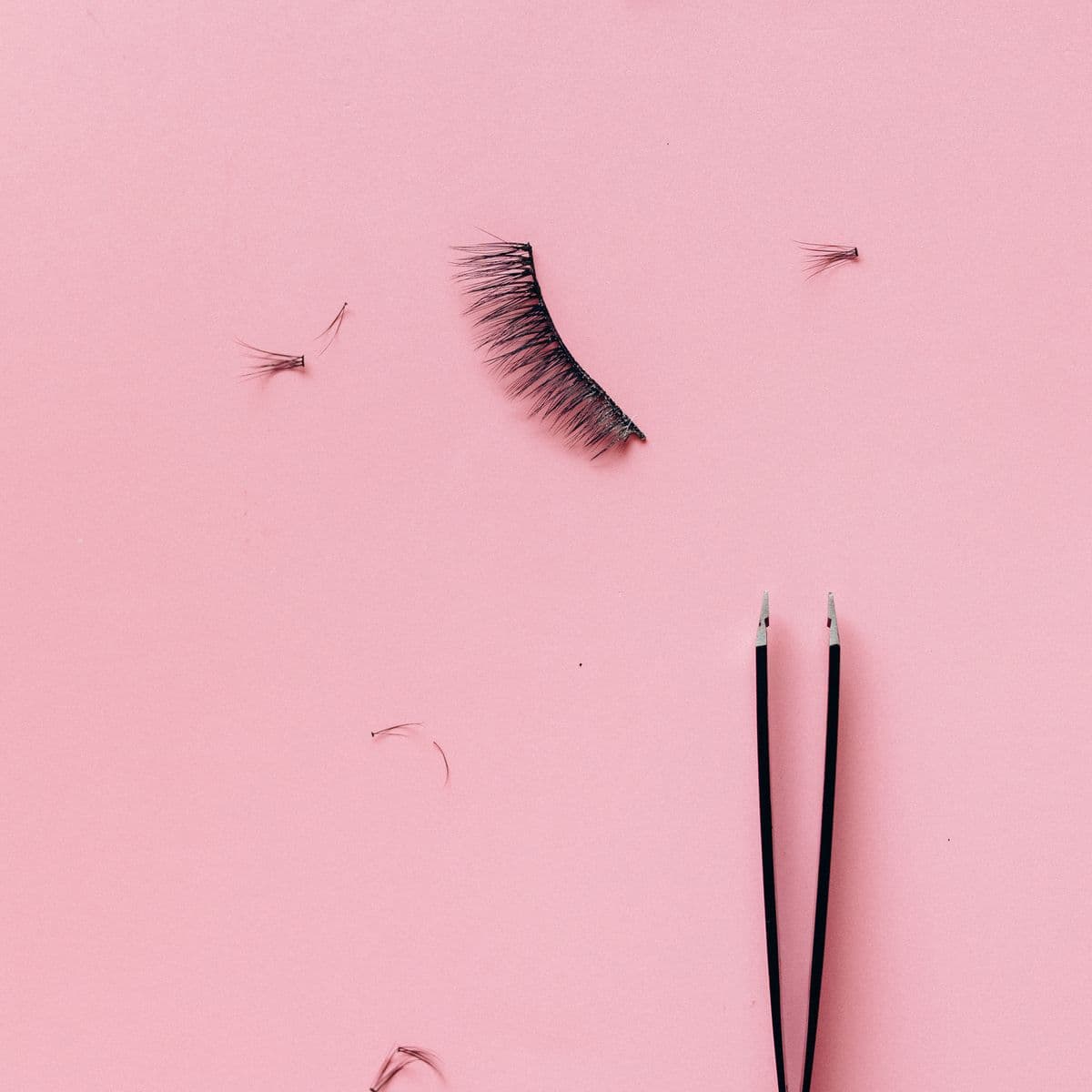 Faux cils a bandes reutilisables